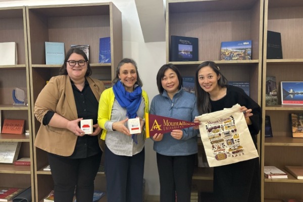 加拿大蒙特爱立森大学国际处代表访问复旦大学